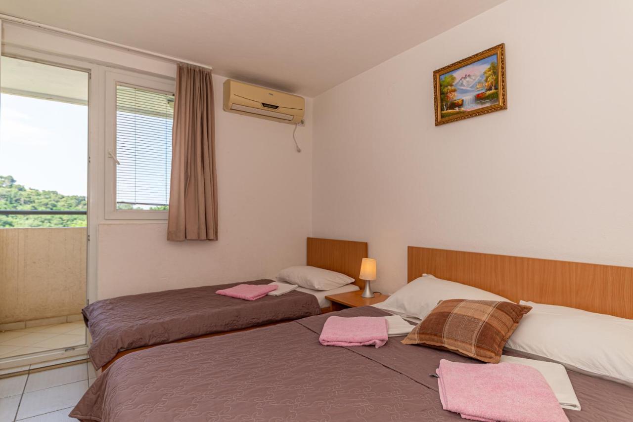 Apartment Knezevic Petrovac ภายนอก รูปภาพ