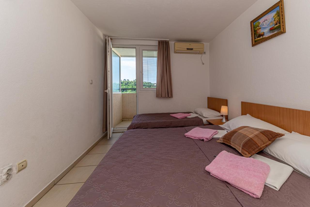 Apartment Knezevic Petrovac ภายนอก รูปภาพ