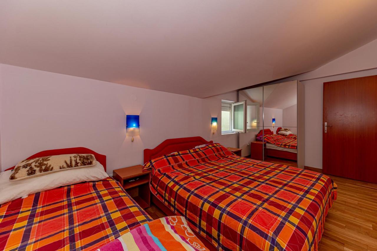 Apartment Knezevic Petrovac ภายนอก รูปภาพ