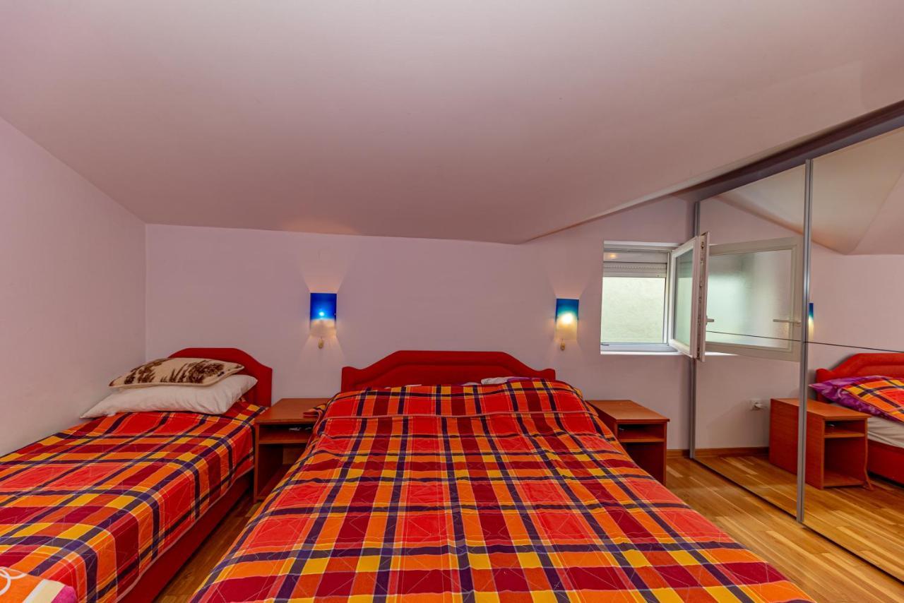Apartment Knezevic Petrovac ภายนอก รูปภาพ