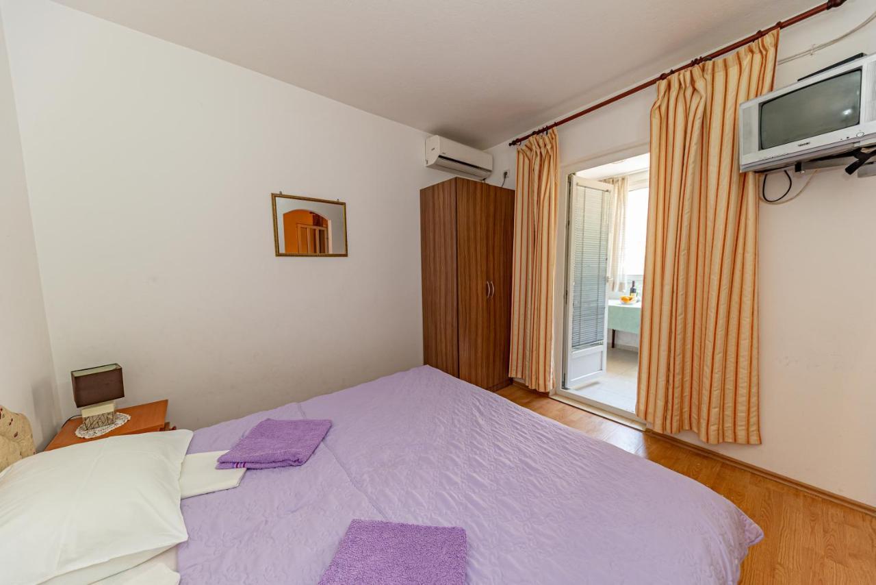 Apartment Knezevic Petrovac ภายนอก รูปภาพ