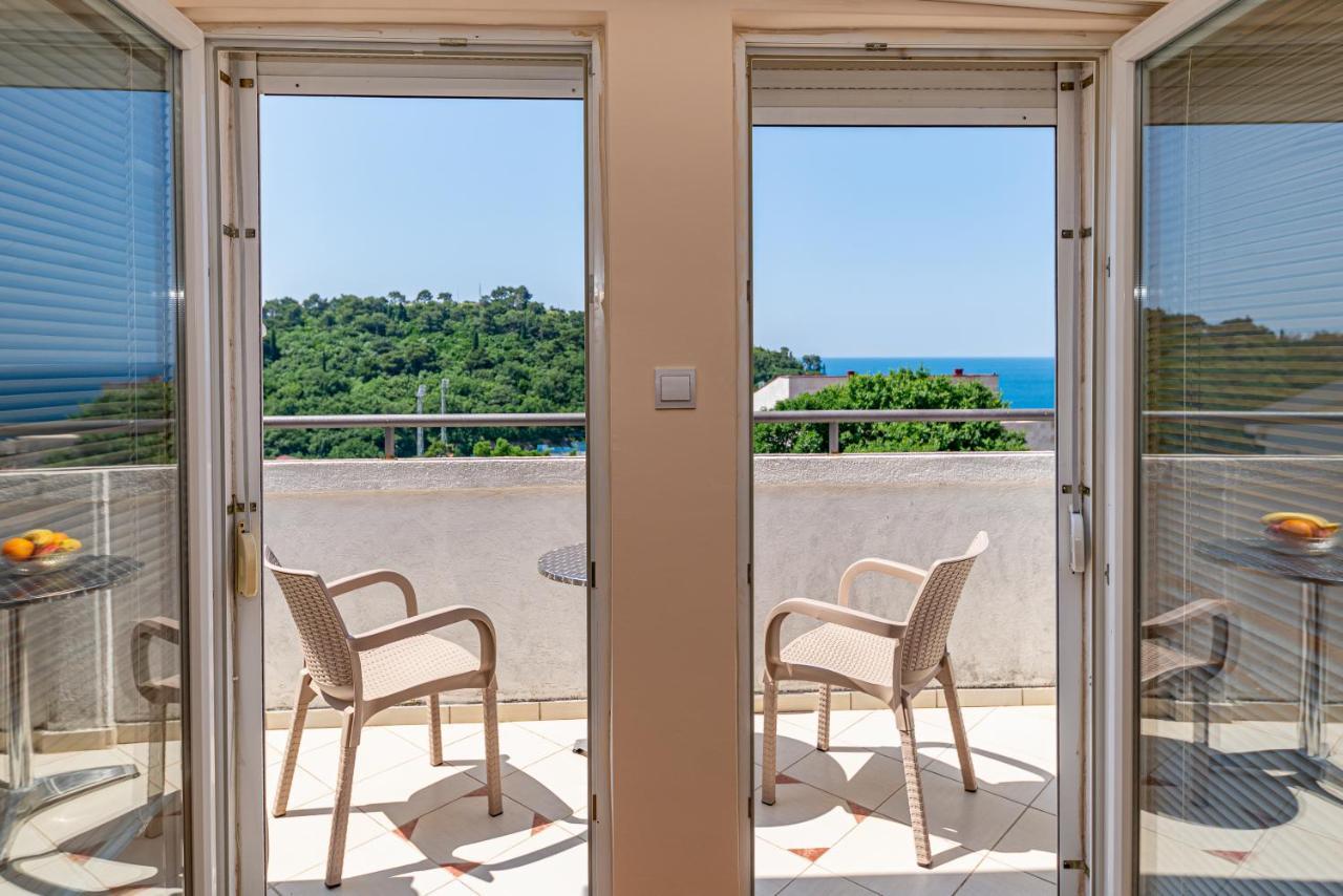 Apartment Knezevic Petrovac ภายนอก รูปภาพ