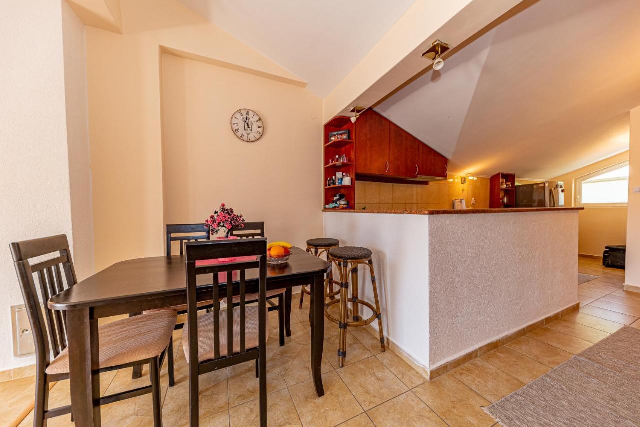 Apartment Knezevic Petrovac ภายนอก รูปภาพ