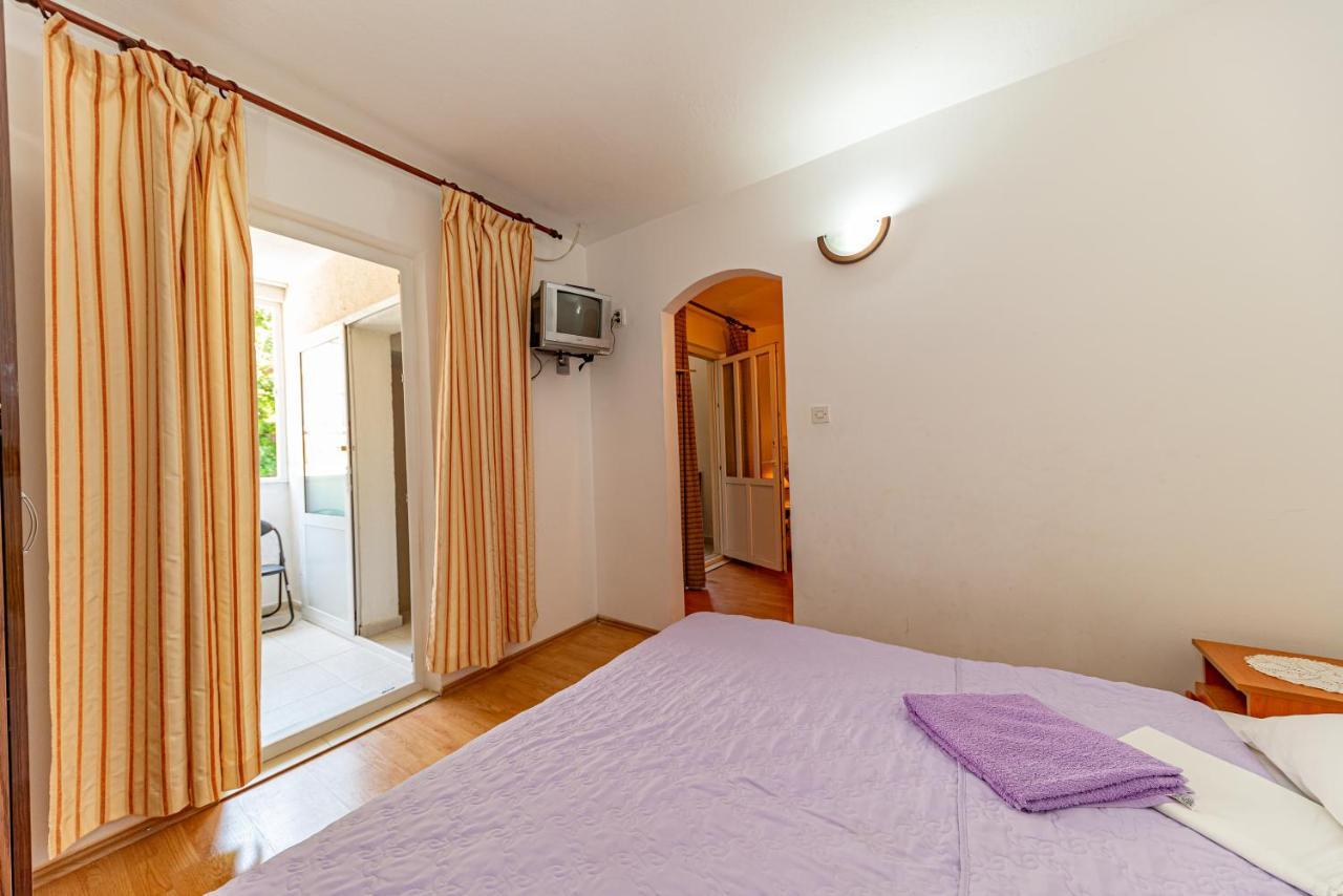 Apartment Knezevic Petrovac ภายนอก รูปภาพ