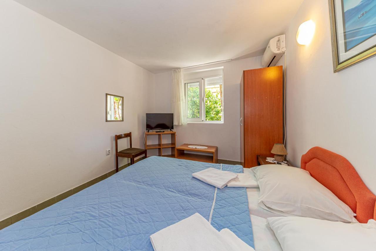 Apartment Knezevic Petrovac ภายนอก รูปภาพ