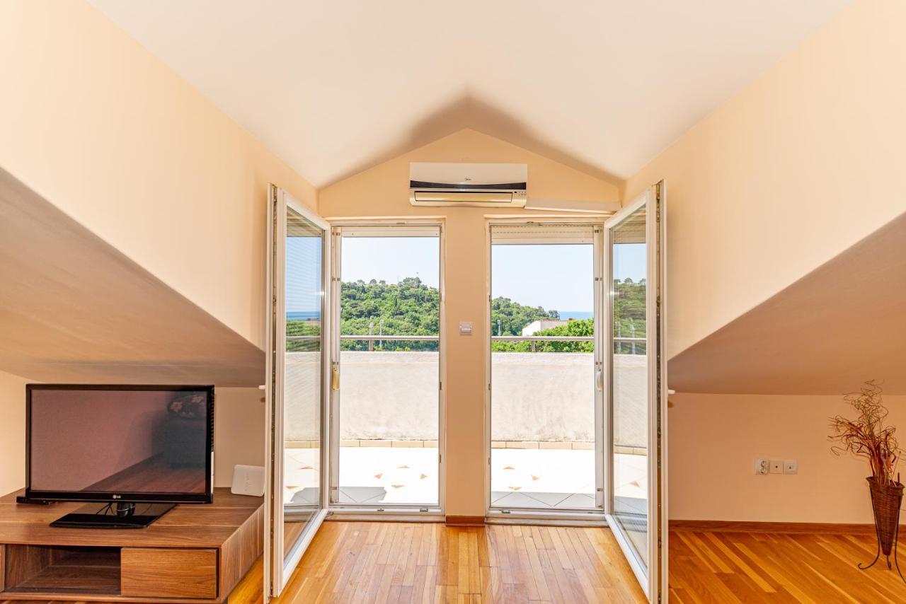 Apartment Knezevic Petrovac ภายนอก รูปภาพ